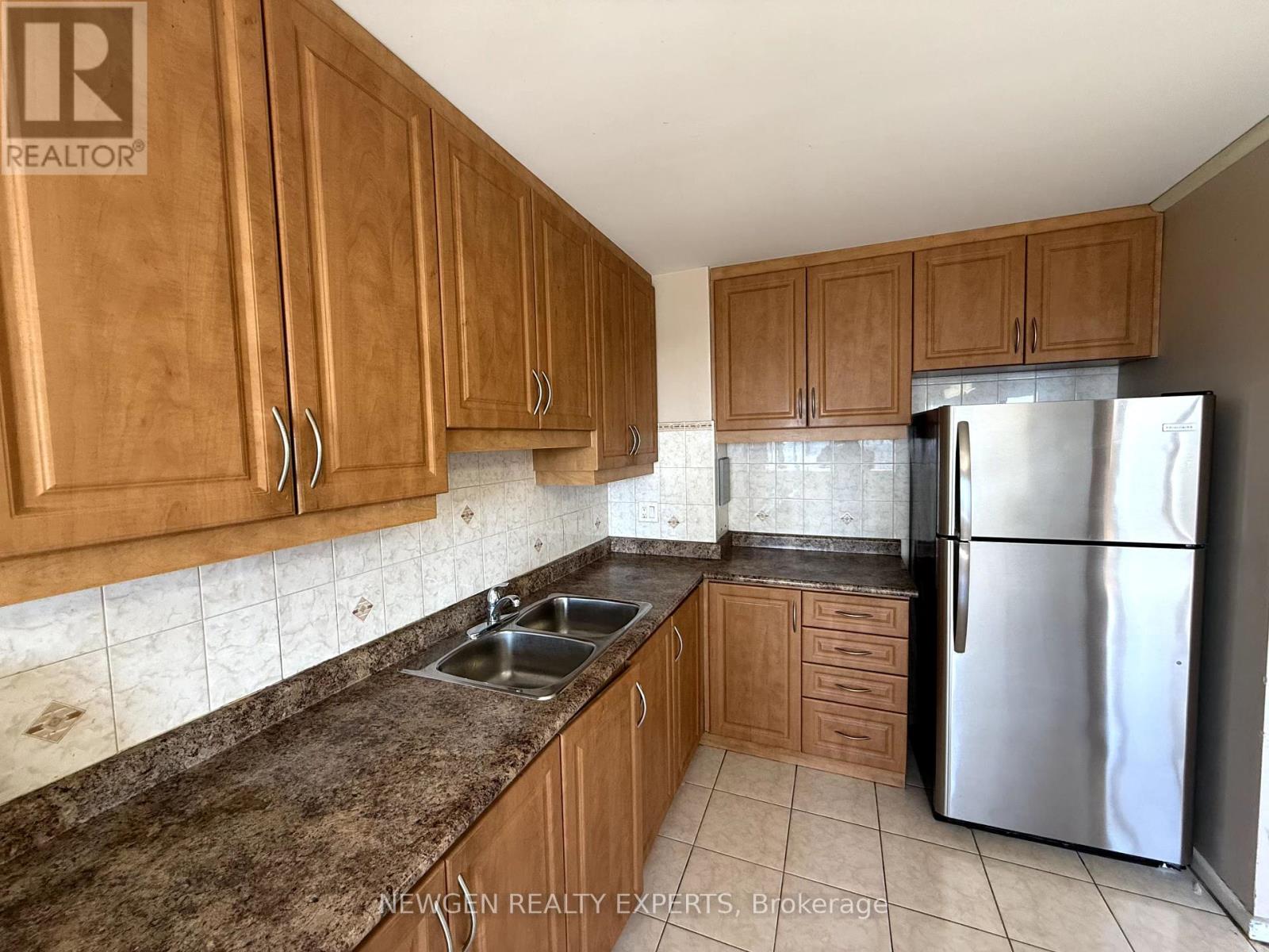 1203 - 735 Don Mills Road, Toronto, Ontario  M3C 1S7 - Photo 11 - C12094544