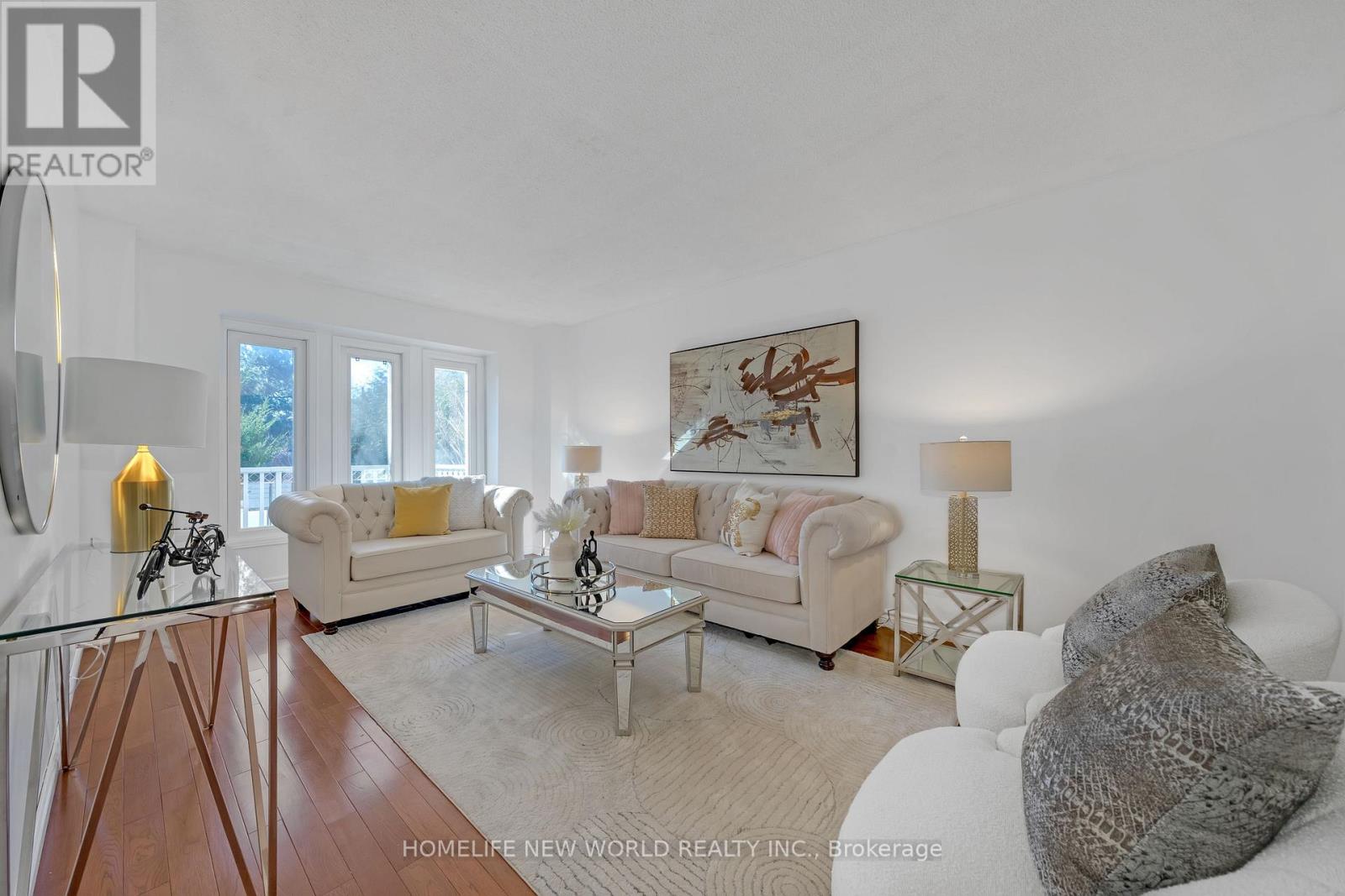 Property at 803 SHANAHAN BOULEVARD image 4