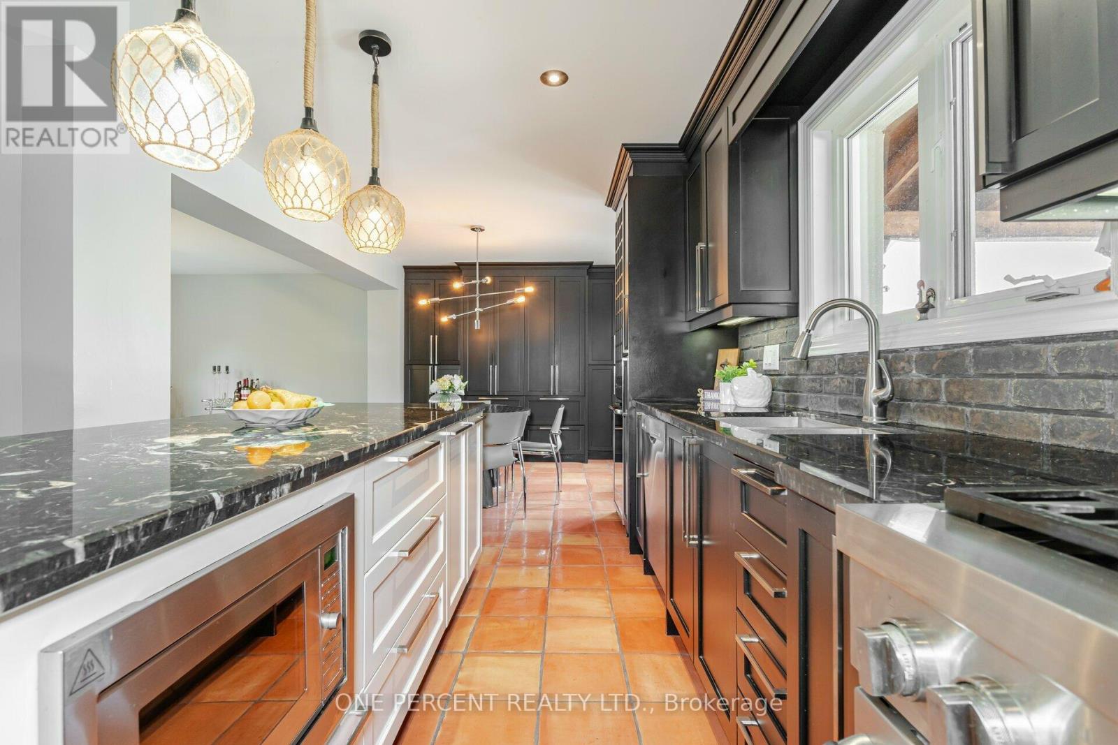 110 Palmer Circle, Caledon (Palgrave), Ontario  L7E 0A5 - Photo 8 - W12094558