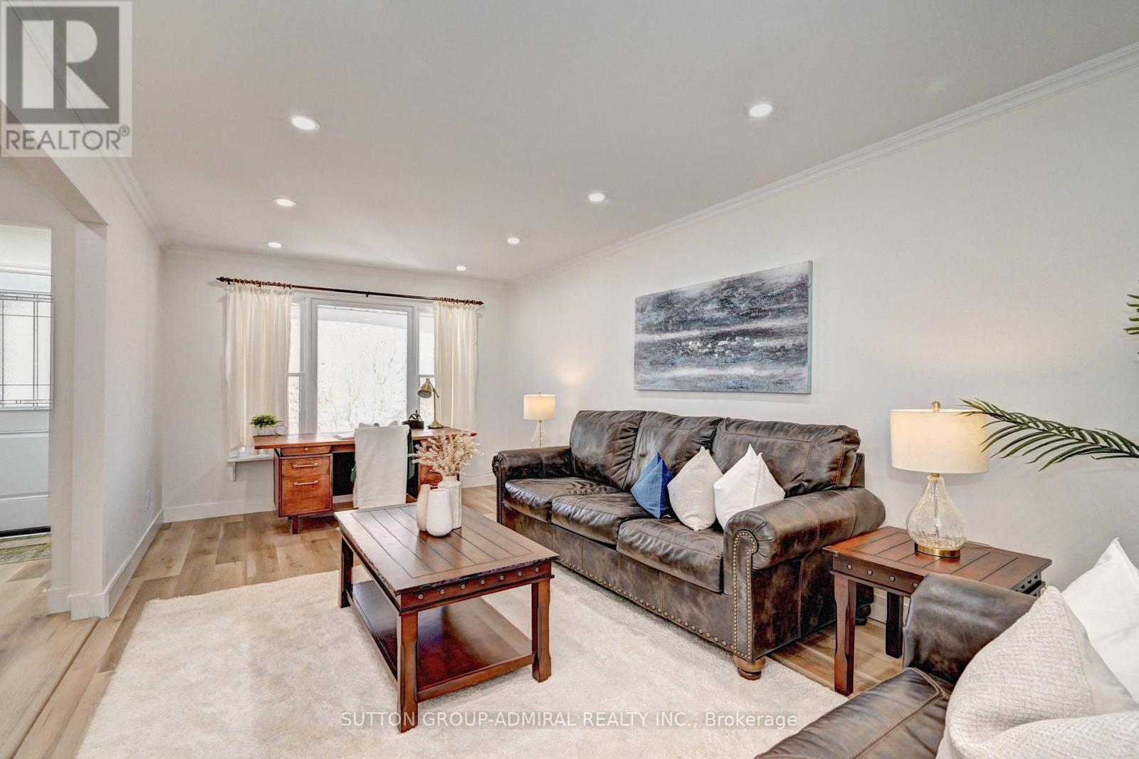 383 Stillmeadow Circle, Waterloo, Ontario  N2L 5M1 - Photo 16 - X12094572