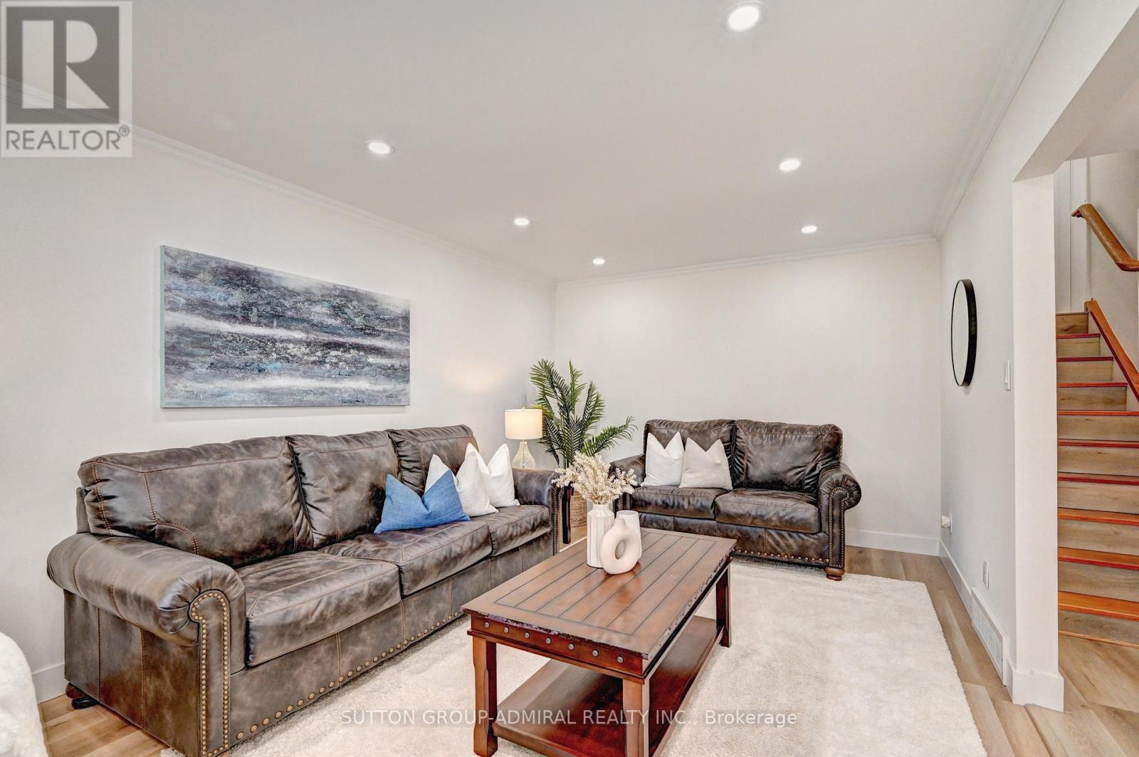 383 Stillmeadow Circle, Waterloo, Ontario  N2L 5M1 - Photo 18 - X12094572