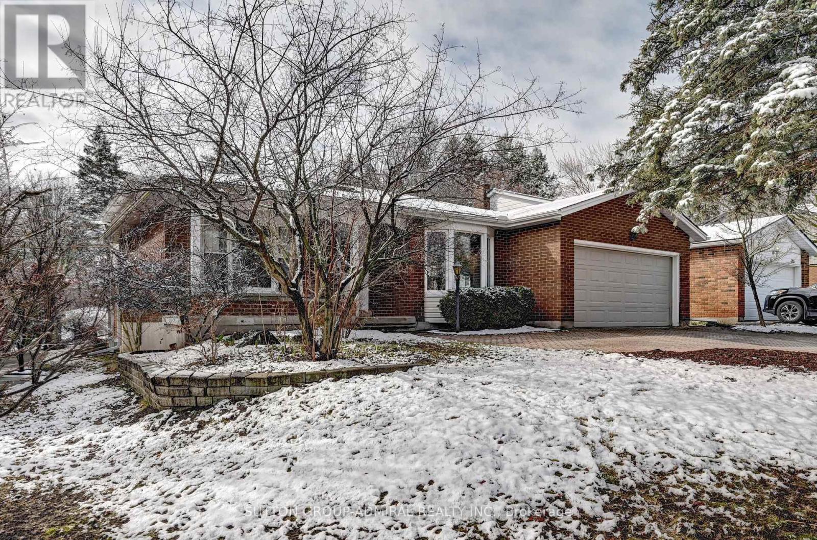 Property at 383 STILLMEADOW CIRCLE image 3