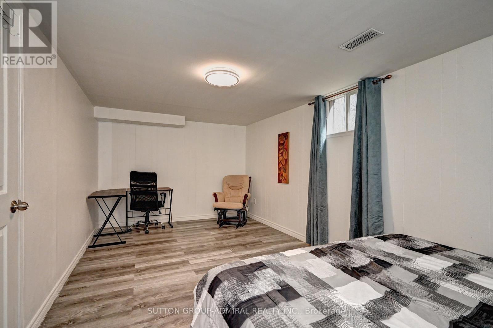 383 Stillmeadow Circle, Waterloo, Ontario  N2L 5M1 - Photo 43 - X12094572