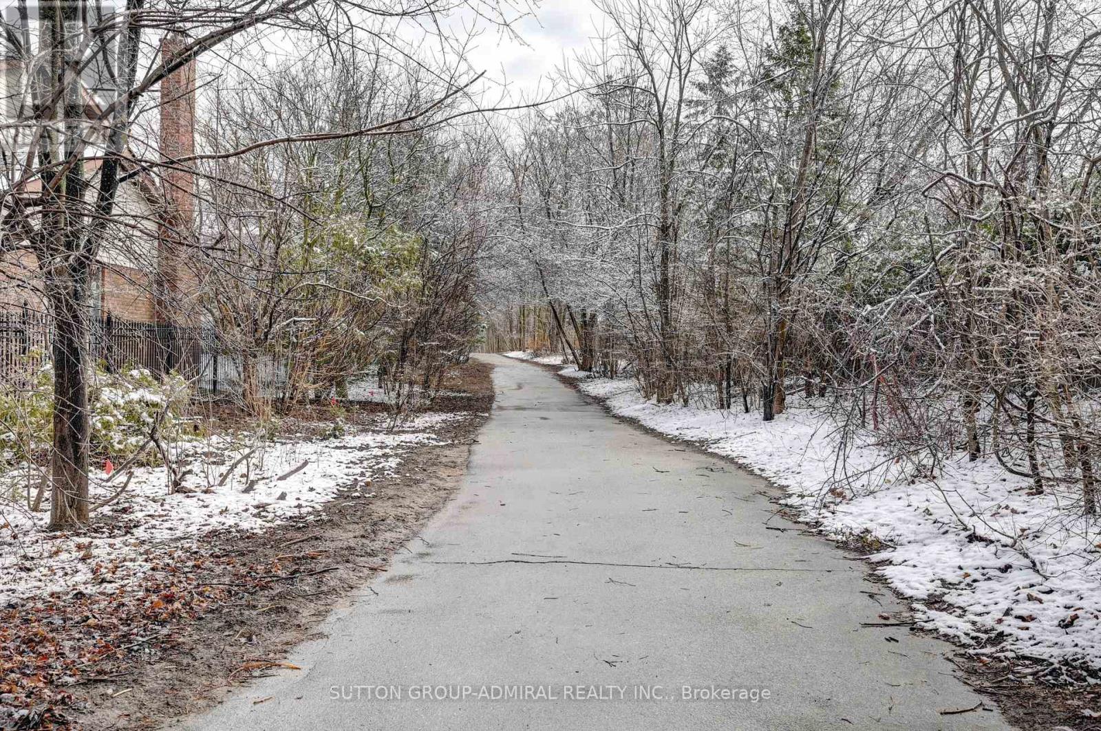 383 Stillmeadow Circle, Waterloo, Ontario  N2L 5M1 - Photo 45 - X12094572
