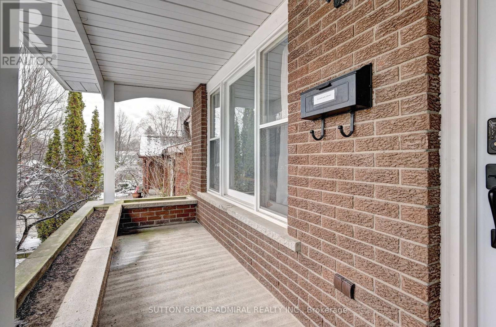 Property at 383 STILLMEADOW CIRCLE image 5