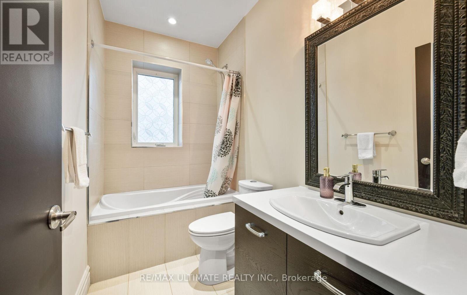 1209 Pharmacy Avenue, Toronto, Ontario  M1R 2H8 - Photo 13 - E12094583