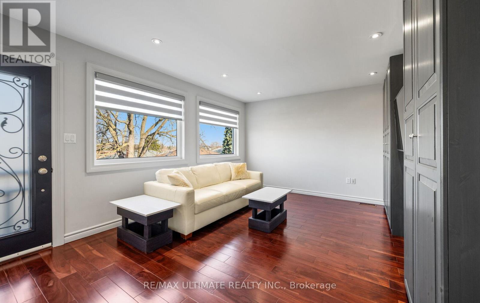 1209 Pharmacy Avenue, Toronto, Ontario  M1R 2H8 - Photo 17 - E12094583