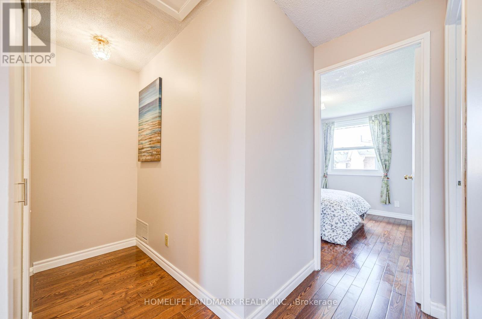 2 - 401 Keats Way, Waterloo, Ontario  N2L 5S7 - Photo 24 - X12094576