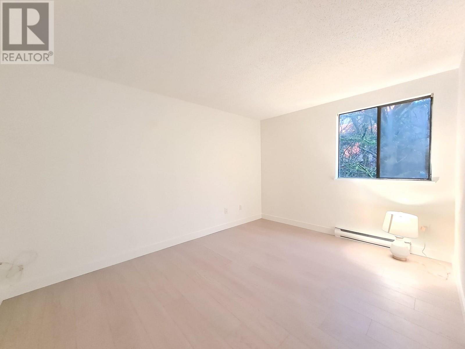 Listing Picture 4 of 4 : 202 9128 CAPELLA DRIVE, Burnaby / 本拿比 - 魯藝地產 Yvonne Lu Group - MLS Medallion Club Member