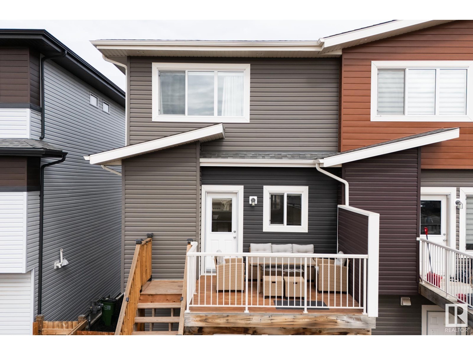 Property at 1507 157 ST SW image 2