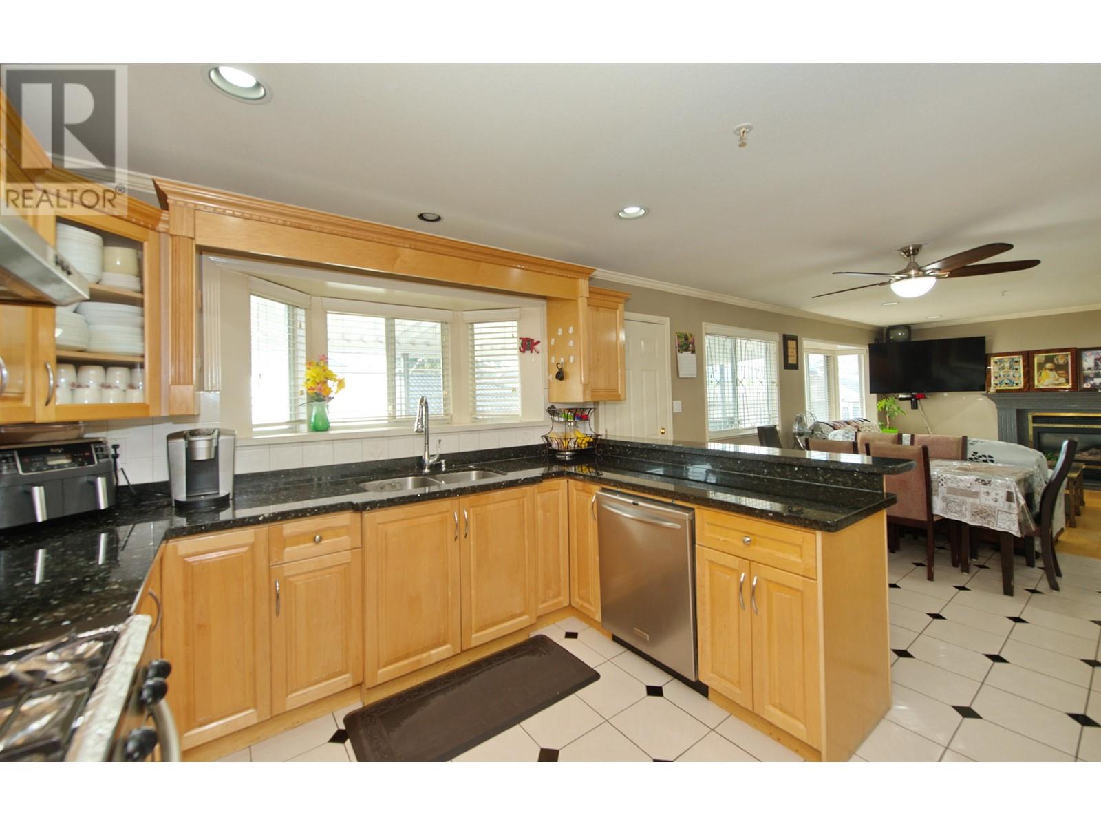 7463 Gladstone Street, Vancouver, British Columbia  V5P 4G9 - Photo 21 - R2989829
