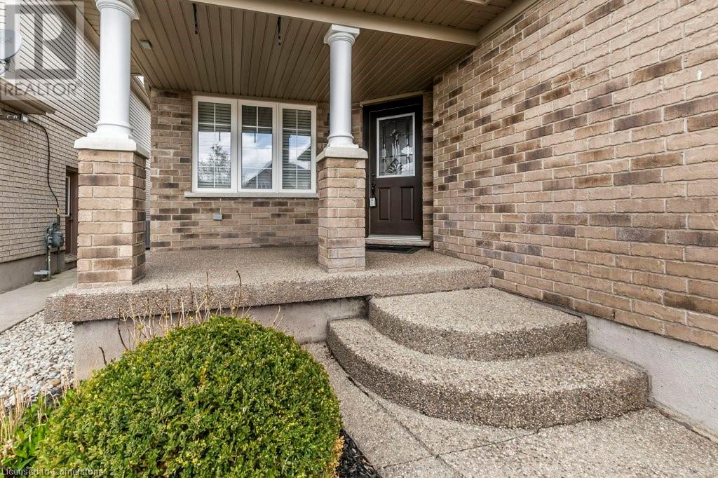 Property at 112 TIMBER CREEK Crescent image 5