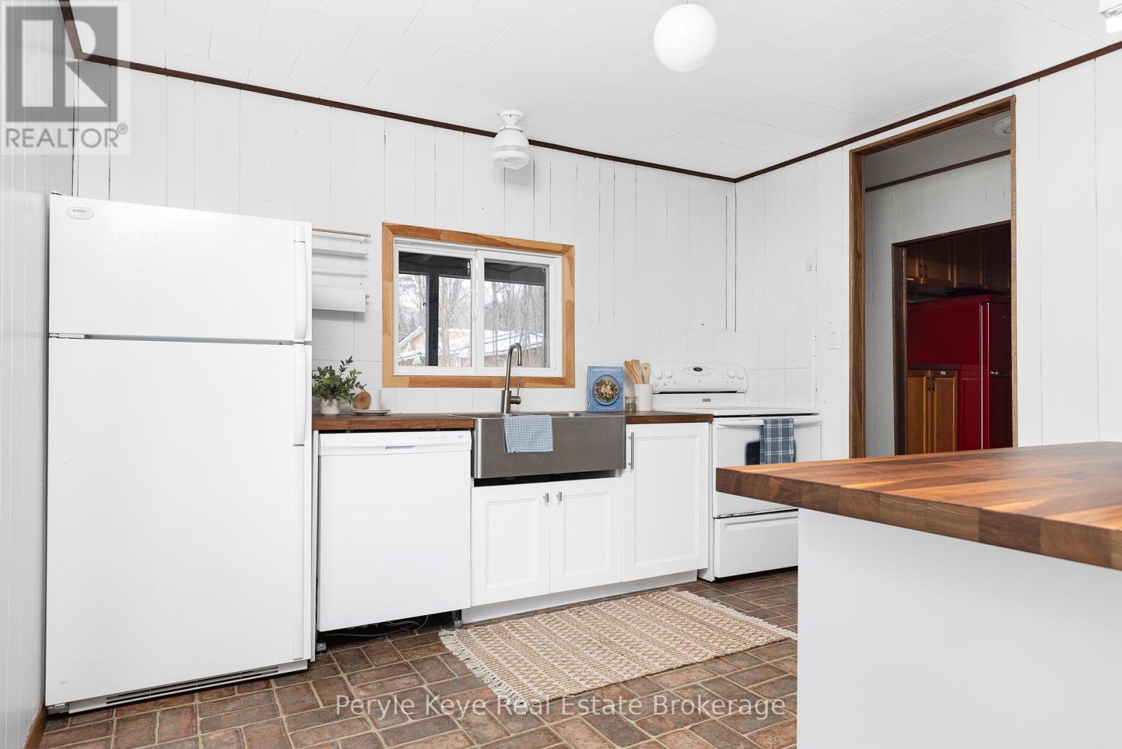 259 South Drive, Huntsville, Ontario  P1H 2J2 - Photo 24 - X12094651