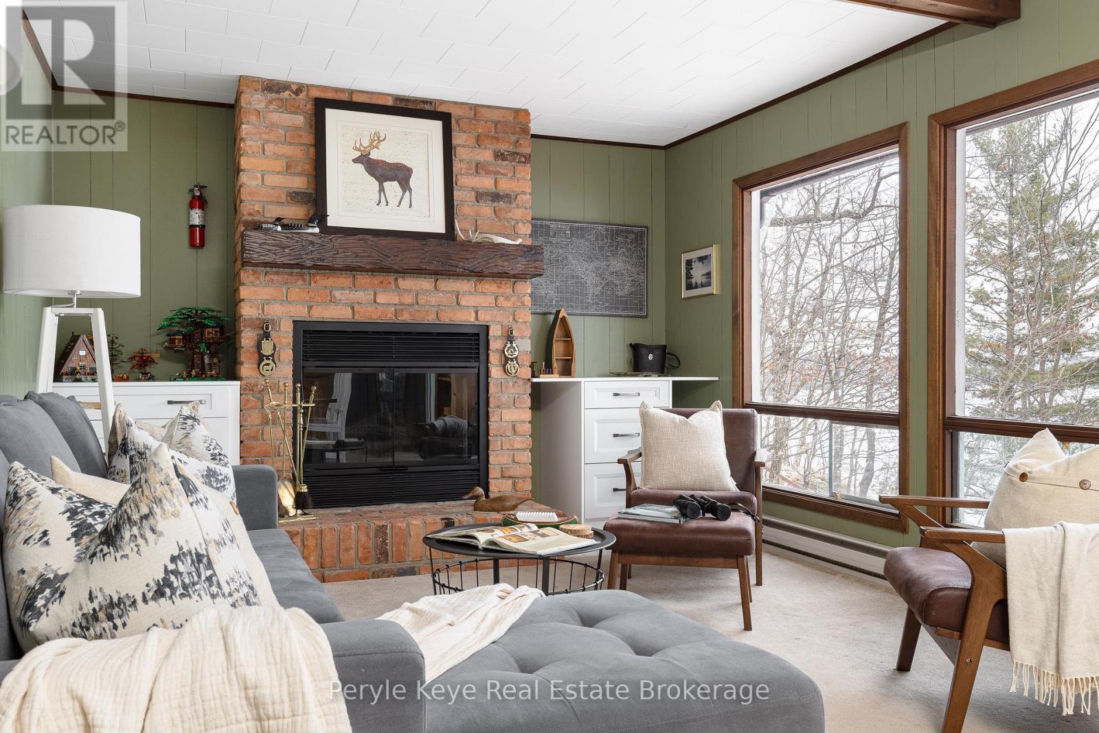 259 South Drive, Huntsville, Ontario  P1H 2J2 - Photo 4 - X12094651
