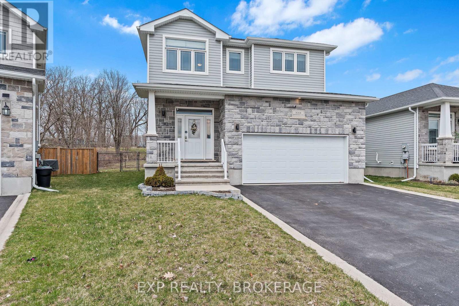 1644 Brookedayle Avenue, Kingston (City Northwest), Ontario  K7P 0S9 - Photo 2 - X12094623