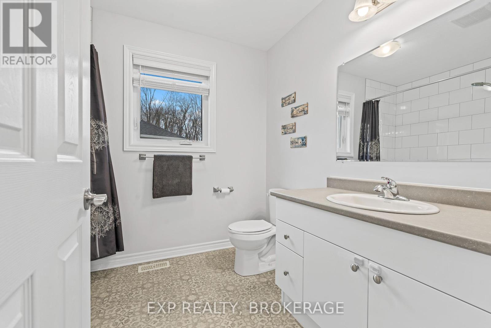 1644 Brookedayle Avenue, Kingston (City Northwest), Ontario  K7P 0S9 - Photo 32 - X12094623