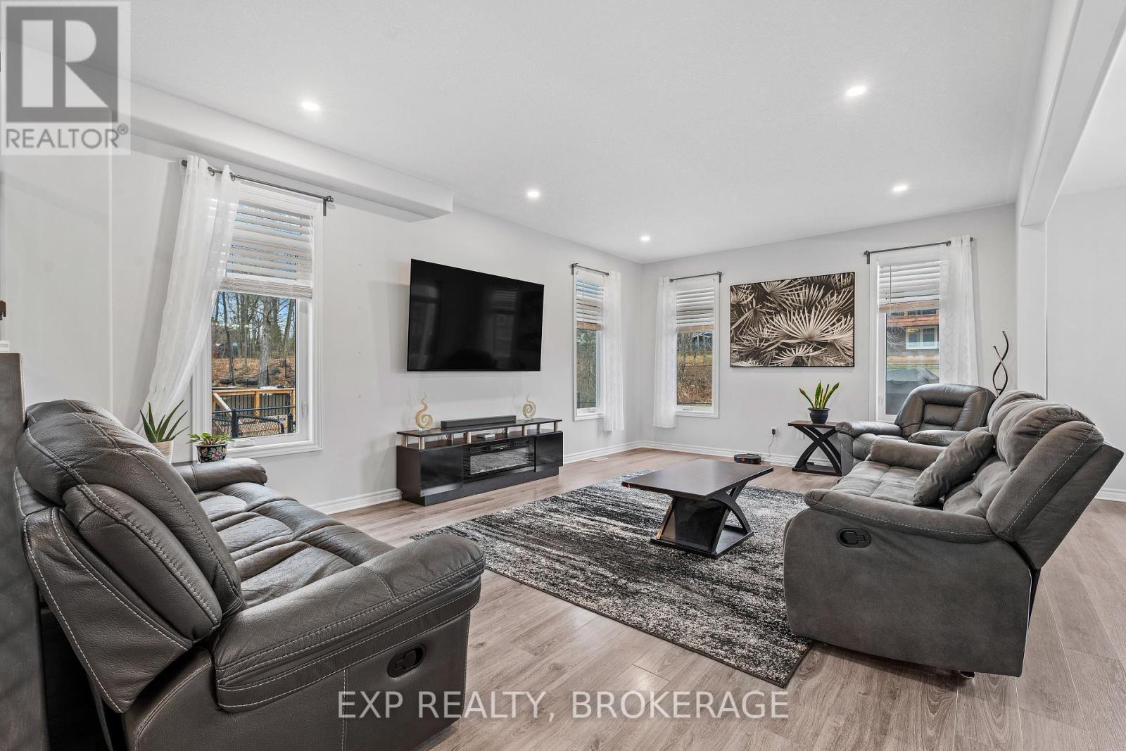 1644 Brookedayle Avenue, Kingston (City Northwest), Ontario  K7P 0S9 - Photo 8 - X12094623
