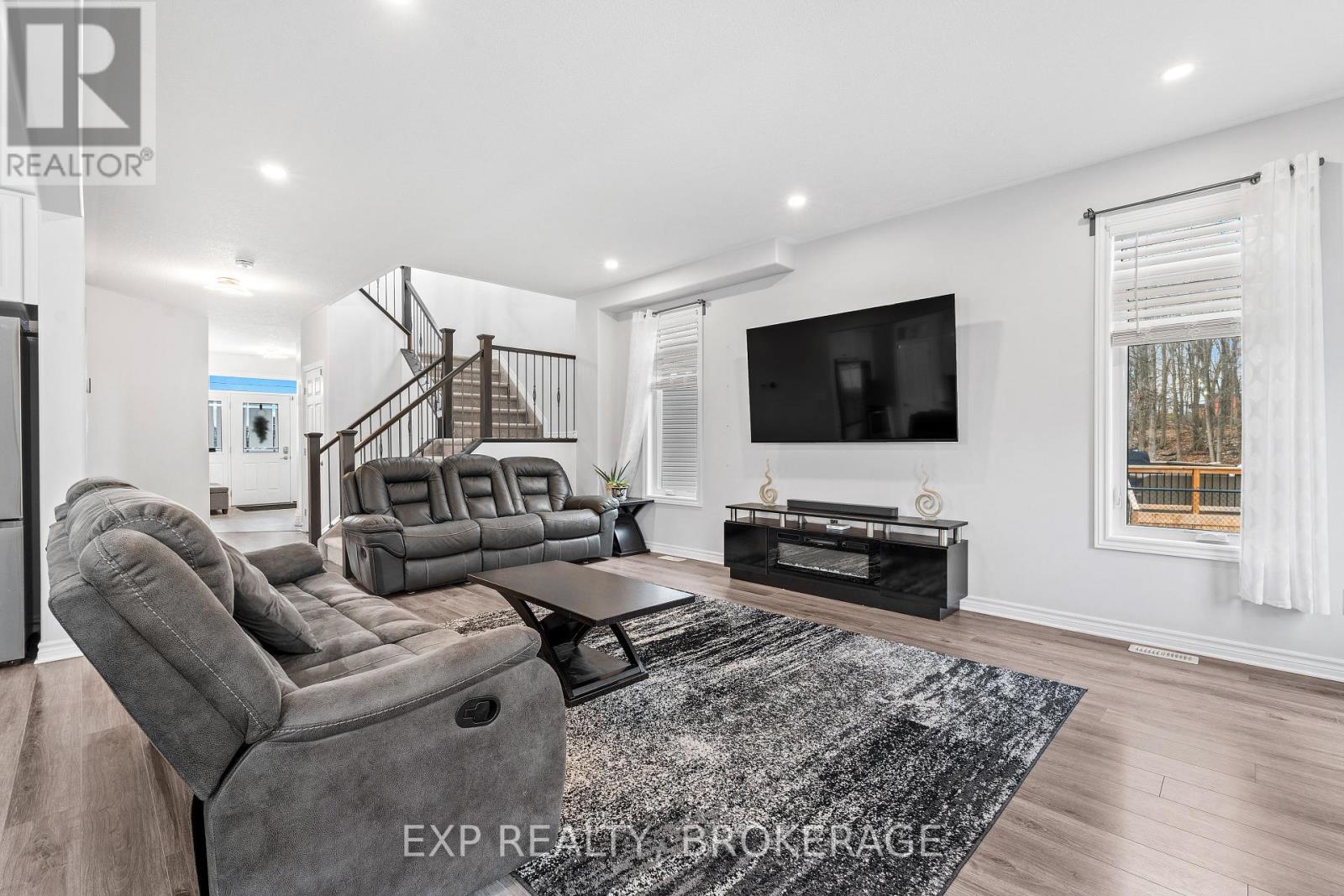 1644 Brookedayle Avenue, Kingston (City Northwest), Ontario  K7P 0S9 - Photo 9 - X12094623