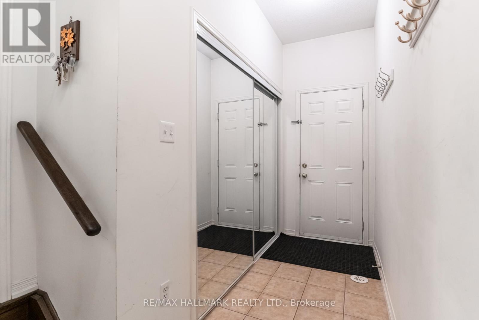 187 Hawkview Boulevard, Vaughan, Ontario  L4H 3S5 - Photo 8 - N12094591