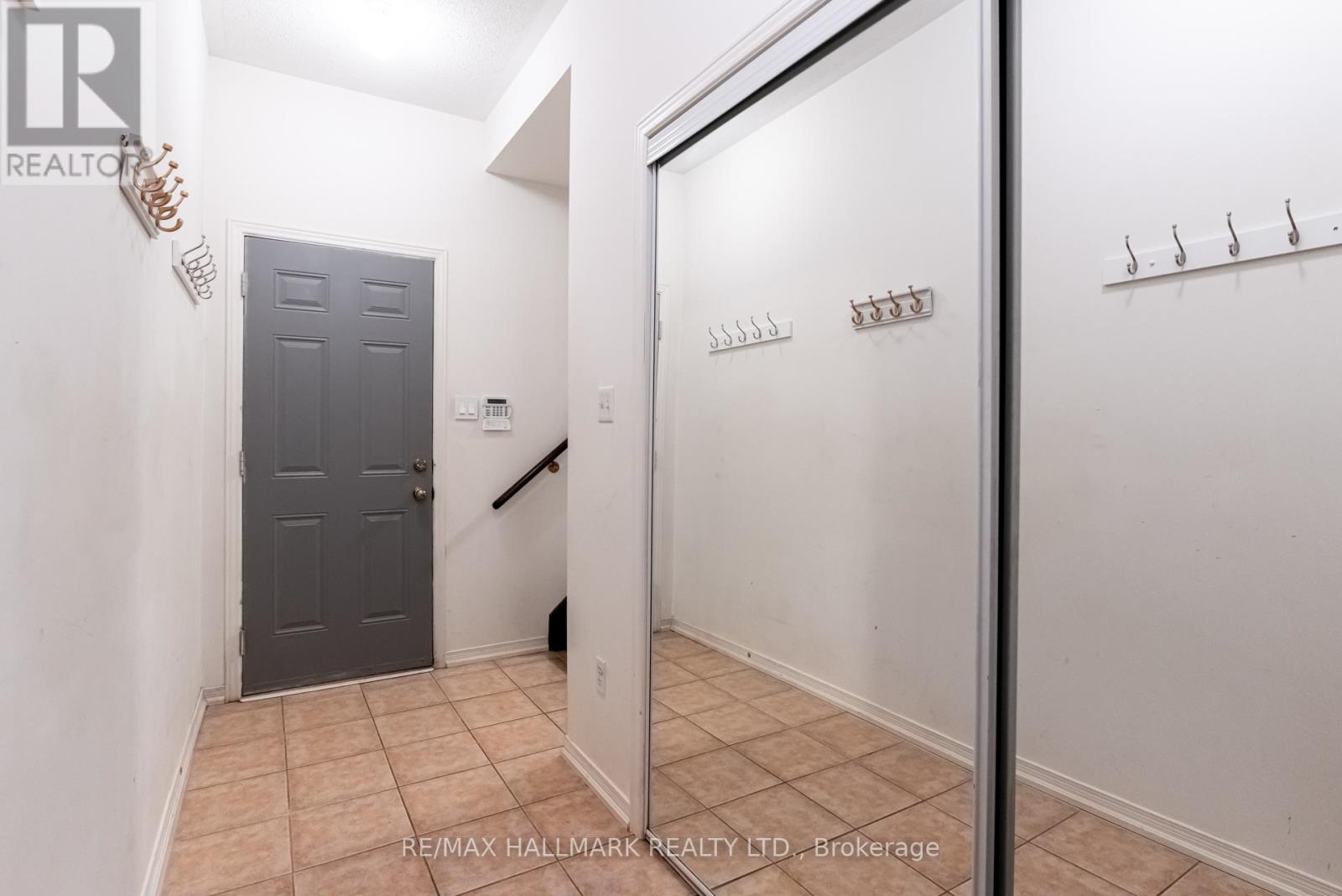 187 Hawkview Boulevard, Vaughan, Ontario  L4H 3S5 - Photo 9 - N12094591