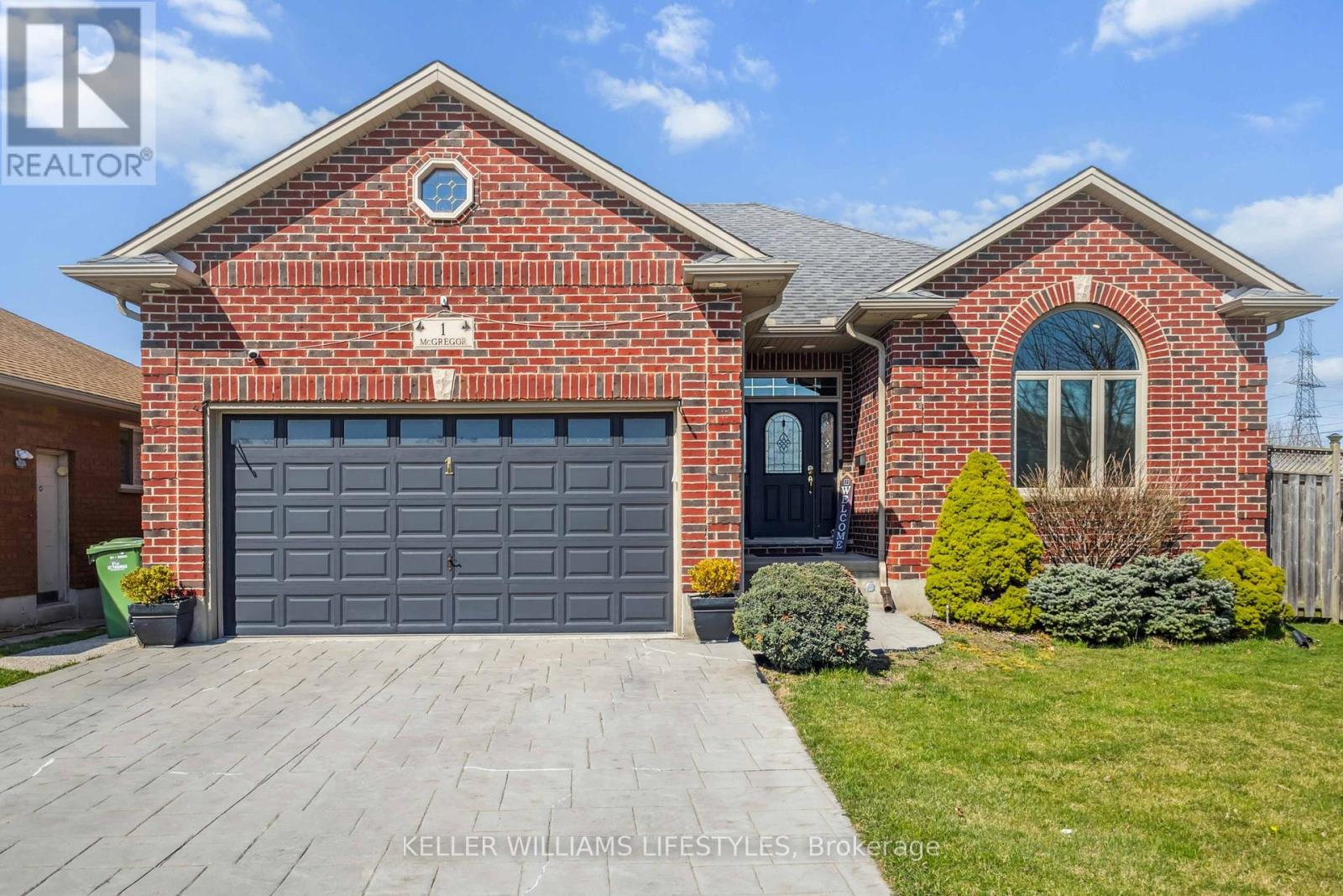 1 MCGREGOR COURT, St. Thomas, Ontario
