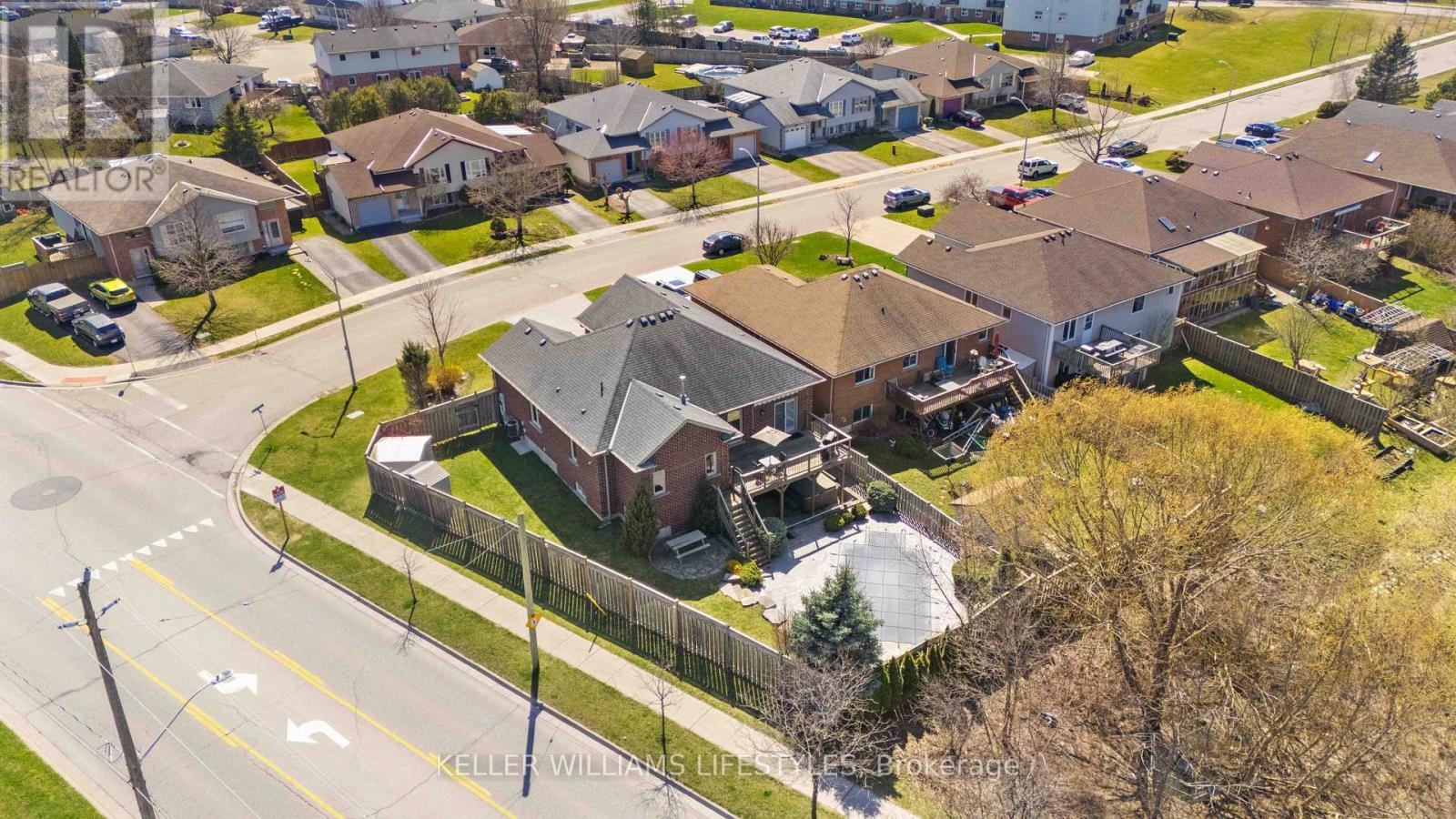 1 Mcgregor Court, St. Thomas, Ontario  N5P 4H7 - Photo 42 - X12094674