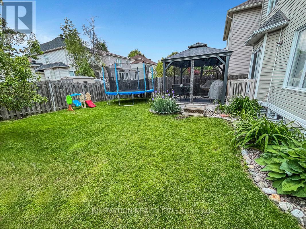 36 Mersey Drive, Ottawa, Ontario  K2K 3A7 - Photo 41 - X12094668