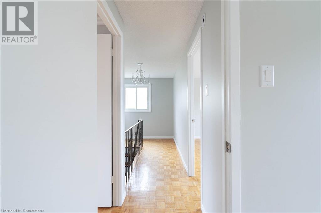 Property at 3279 HORNBEAM Crescent image 5