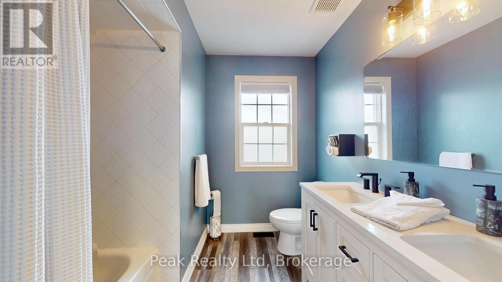 7 Hunt Street, North Dumfries, Ontario  N0B 1E0 - Photo 18 - X12094682