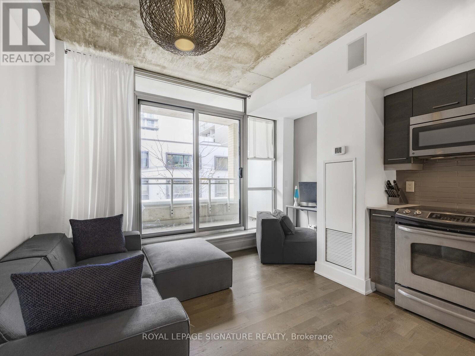 Property at 217 - 630 QUEEN STREET E image 2