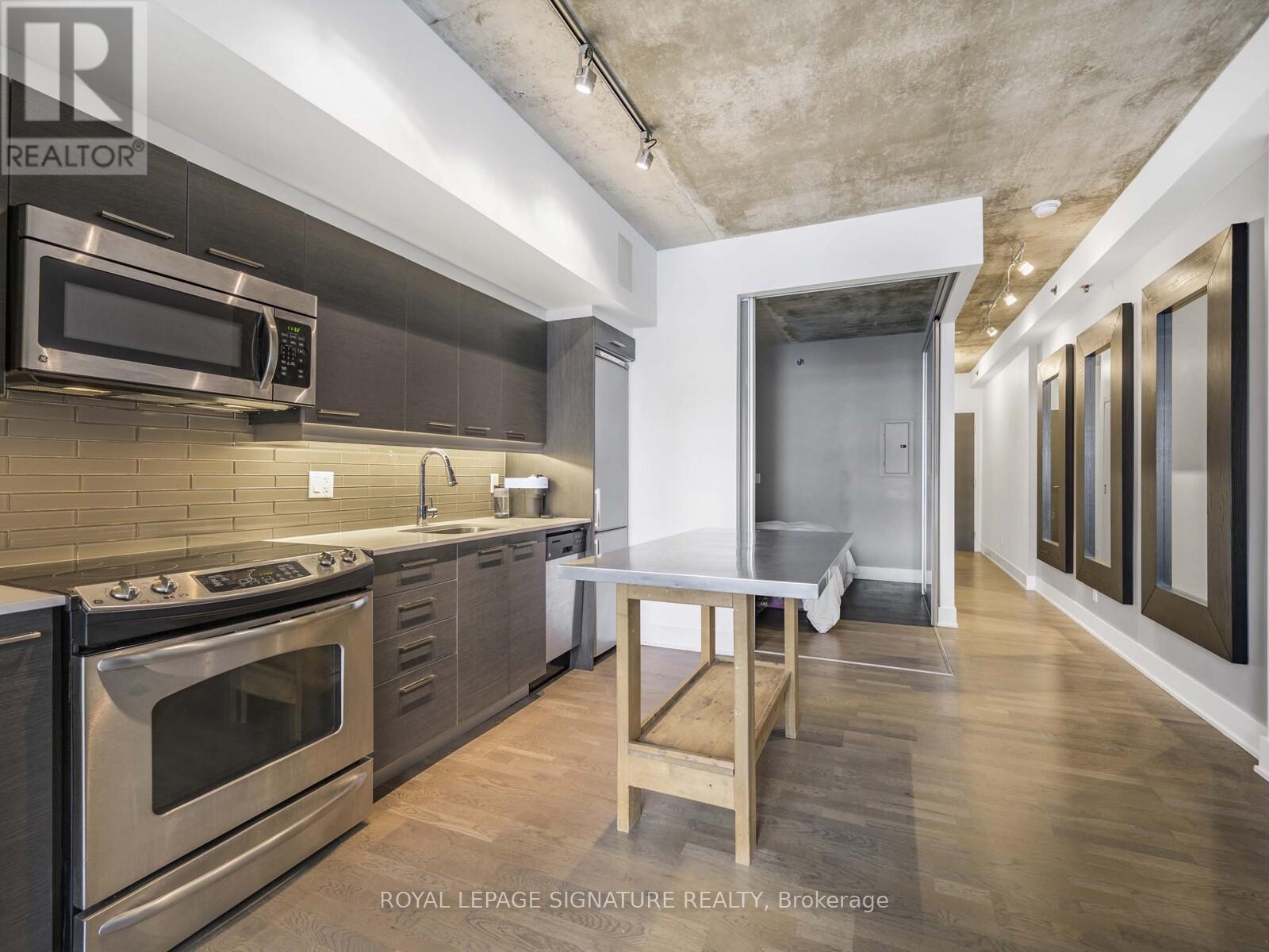 Property at 217 - 630 QUEEN STREET E image 5