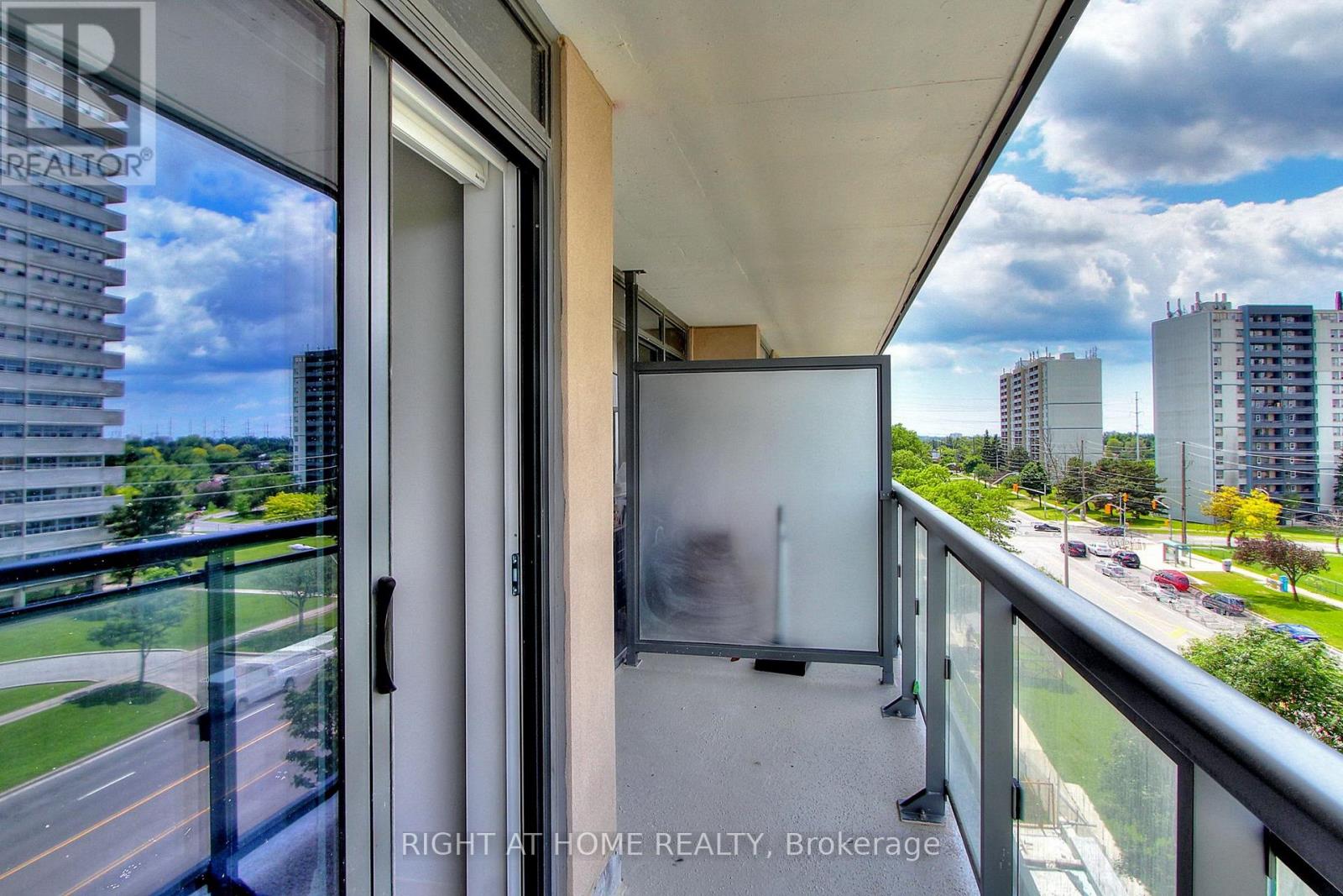 507 - 30 Meadowglen Place, Toronto, Ontario  M1G 0A6 - Photo 28 - E12094652