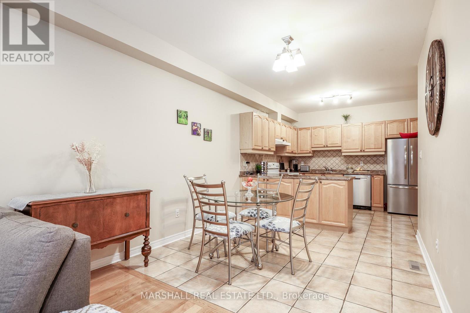 34 - 255 Shaftsbury Avenue, Richmond Hill, Ontario  L4C 0L9 - Photo 10 - N12094601