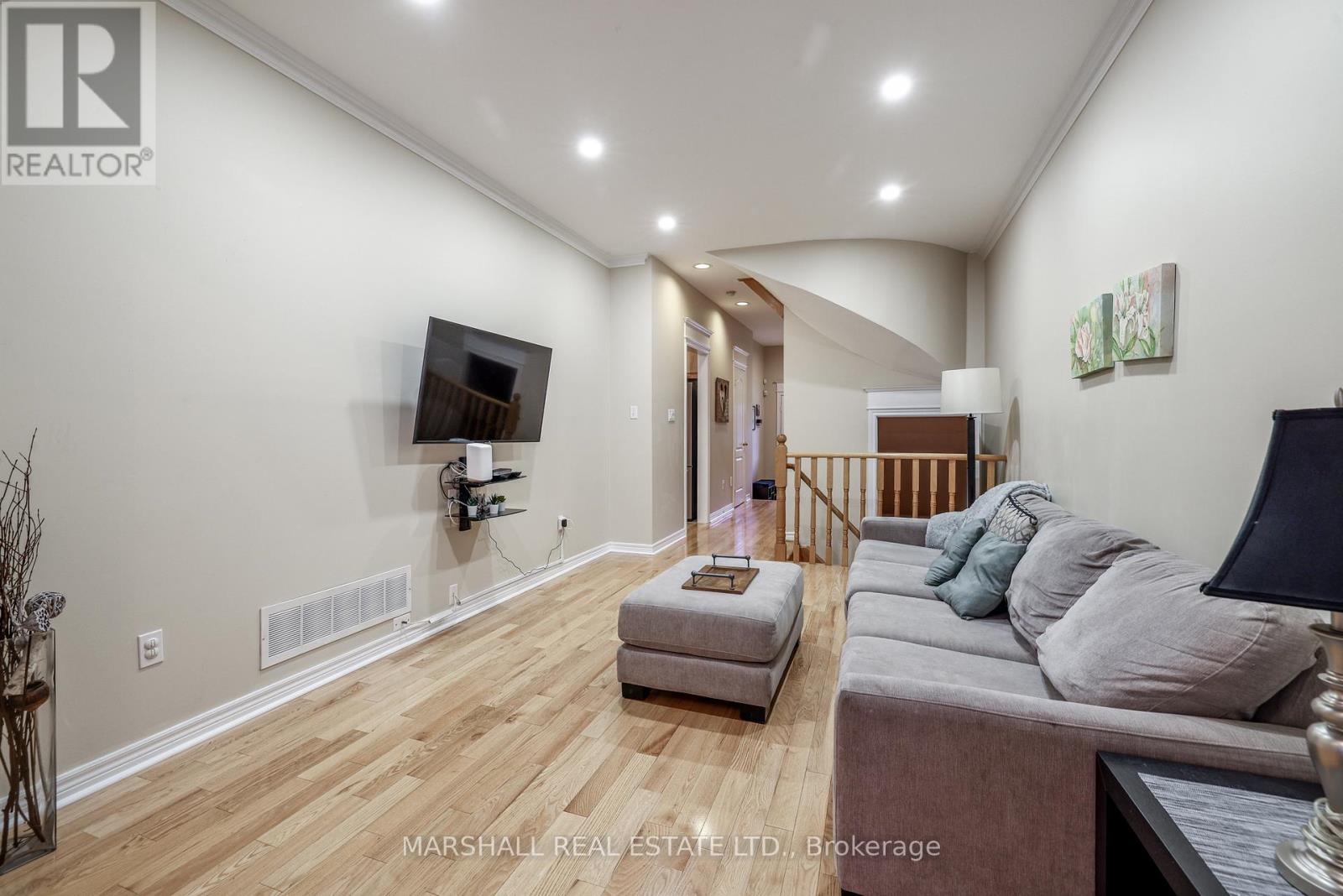34 - 255 Shaftsbury Avenue, Richmond Hill, Ontario  L4C 0L9 - Photo 5 - N12094601