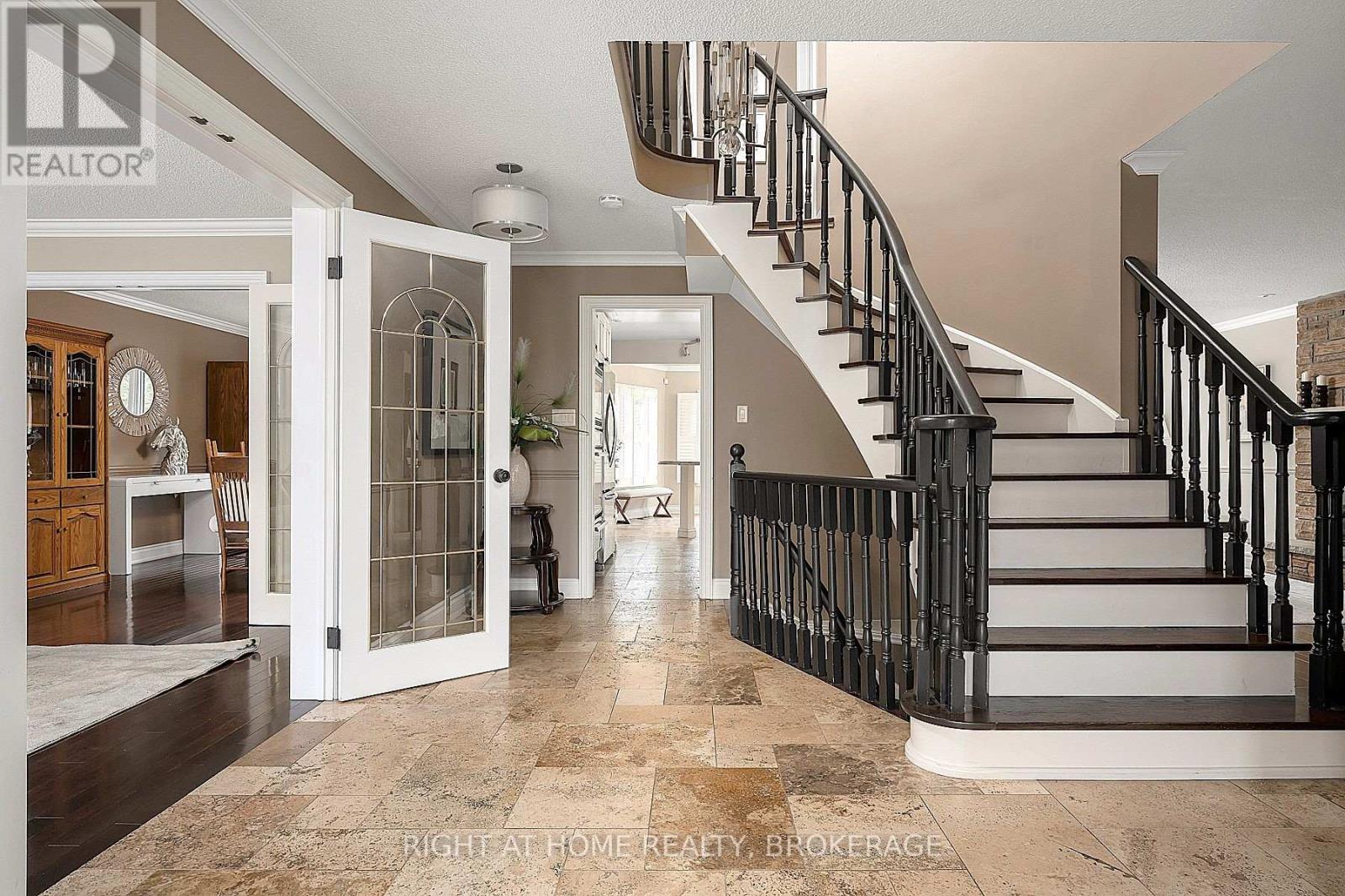 Property at 1333 BIRCHCLIFF DRIVE image 4