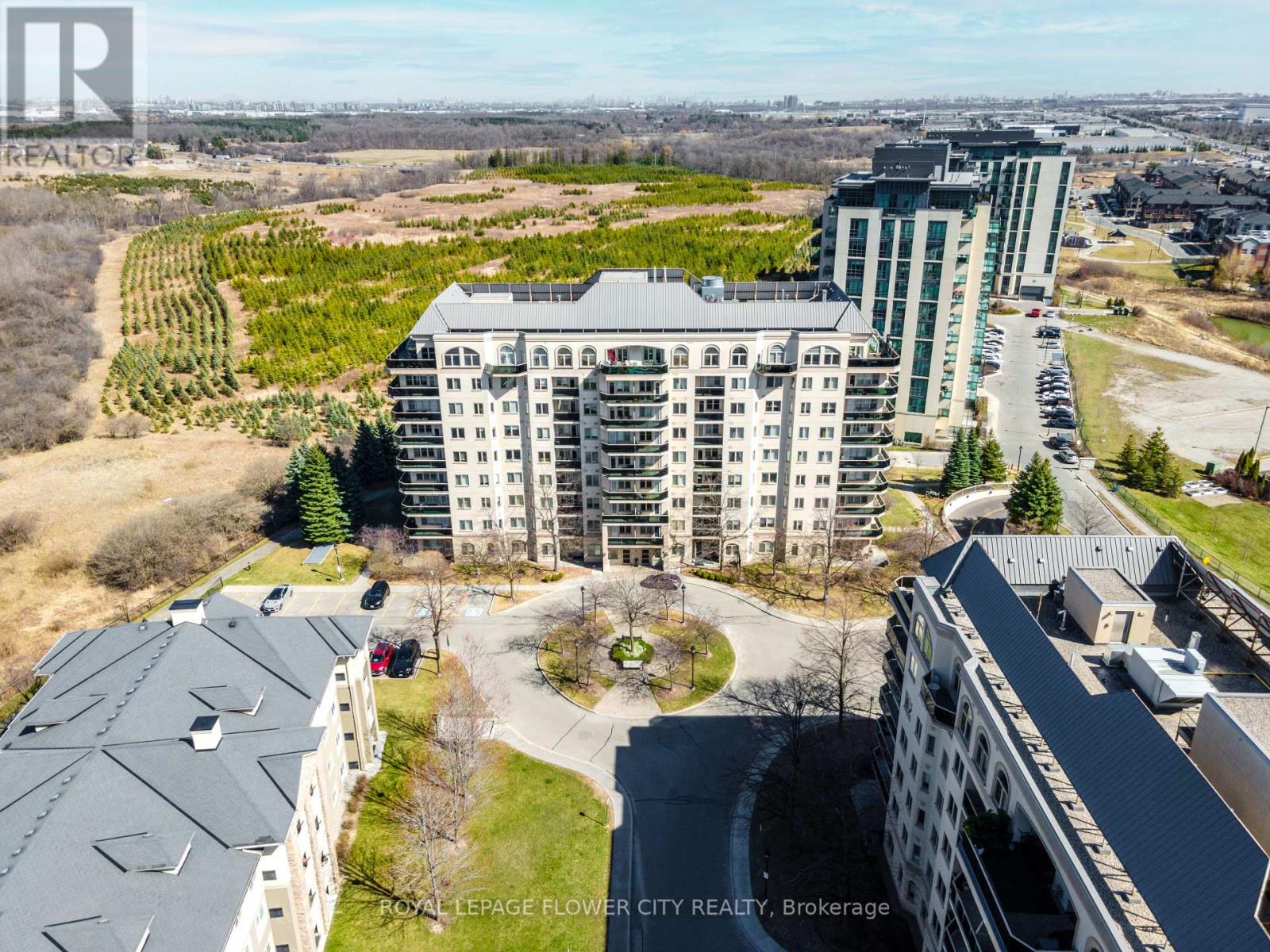 701 - 10 Dayspring Circle, Brampton, Ontario  L6P 1B9 - Photo 46 - W12094597