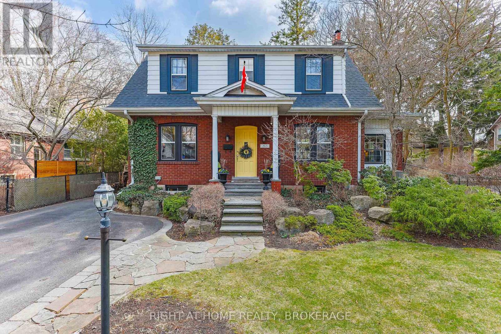 Property at 263 HART AVENUE image 1