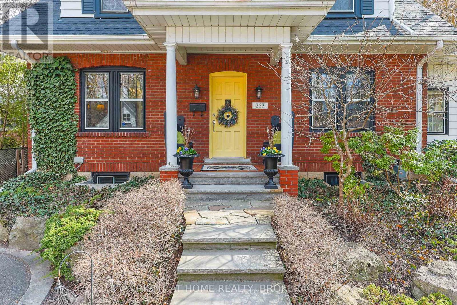 Property at 263 HART AVENUE image 3