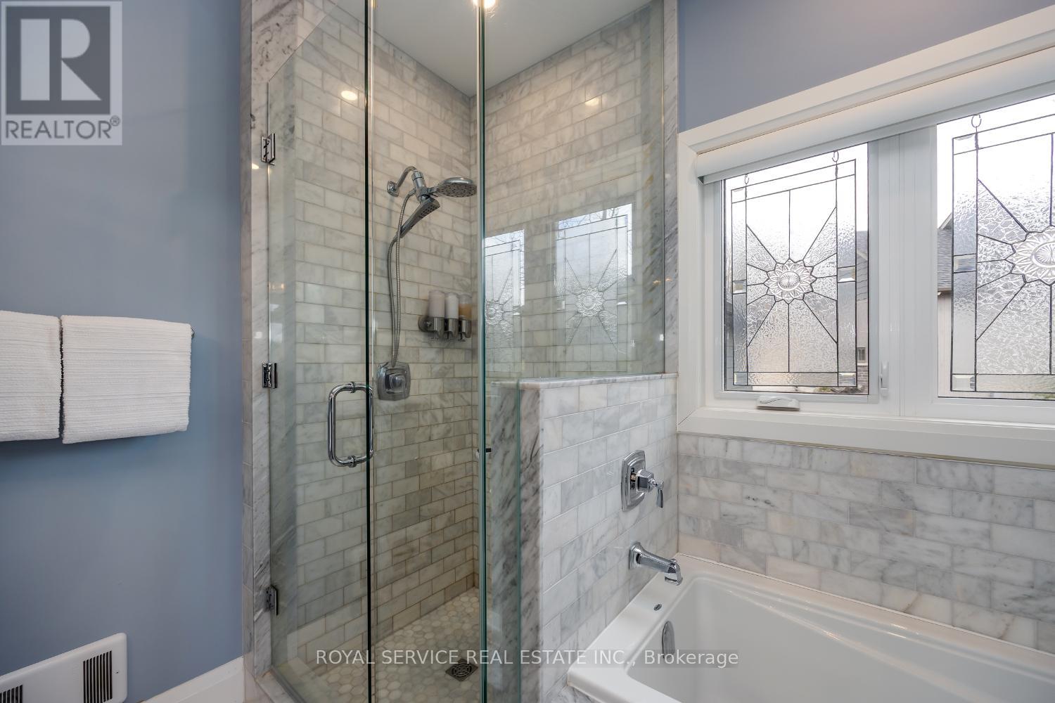 28 Rustlewood Avenue, Kawartha Lakes, Ontario  L0A 1A0 - Photo 26 - X12094690