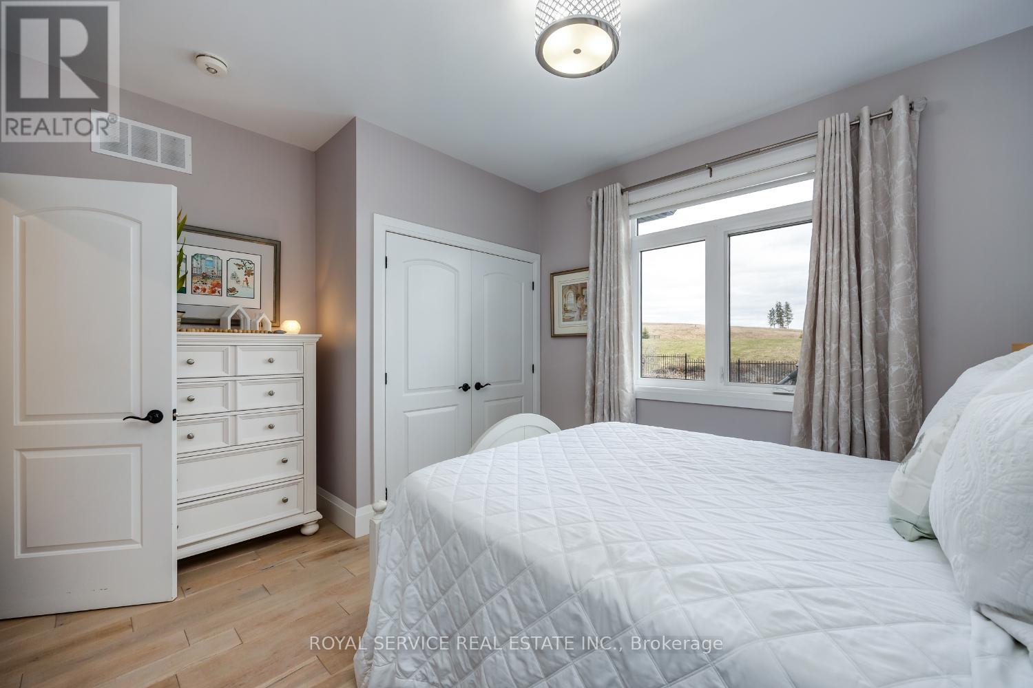 28 Rustlewood Avenue, Kawartha Lakes, Ontario  L0A 1A0 - Photo 28 - X12094690