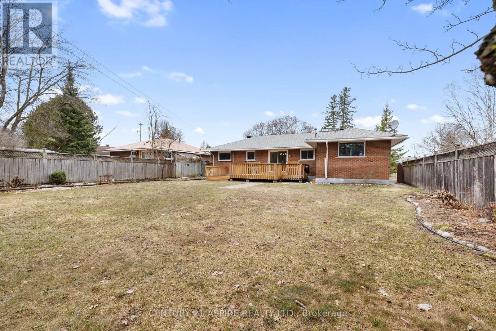 47 Highland Crescent, Deep River, Ontario  K0J 1P0 - Photo 37 - X12094730
