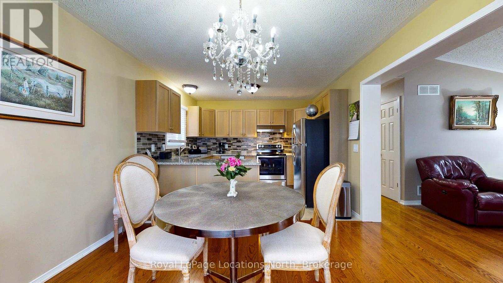 Property at 25 ST. JAMES PLACE image 5