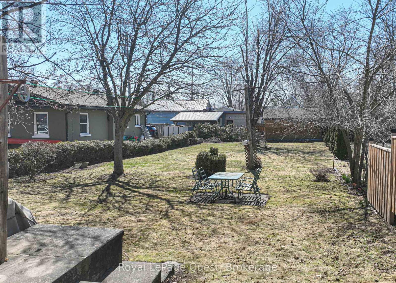 333 Moffat Street, Orillia, Ontario  L3V 4E9 - Photo 2 - S12094727