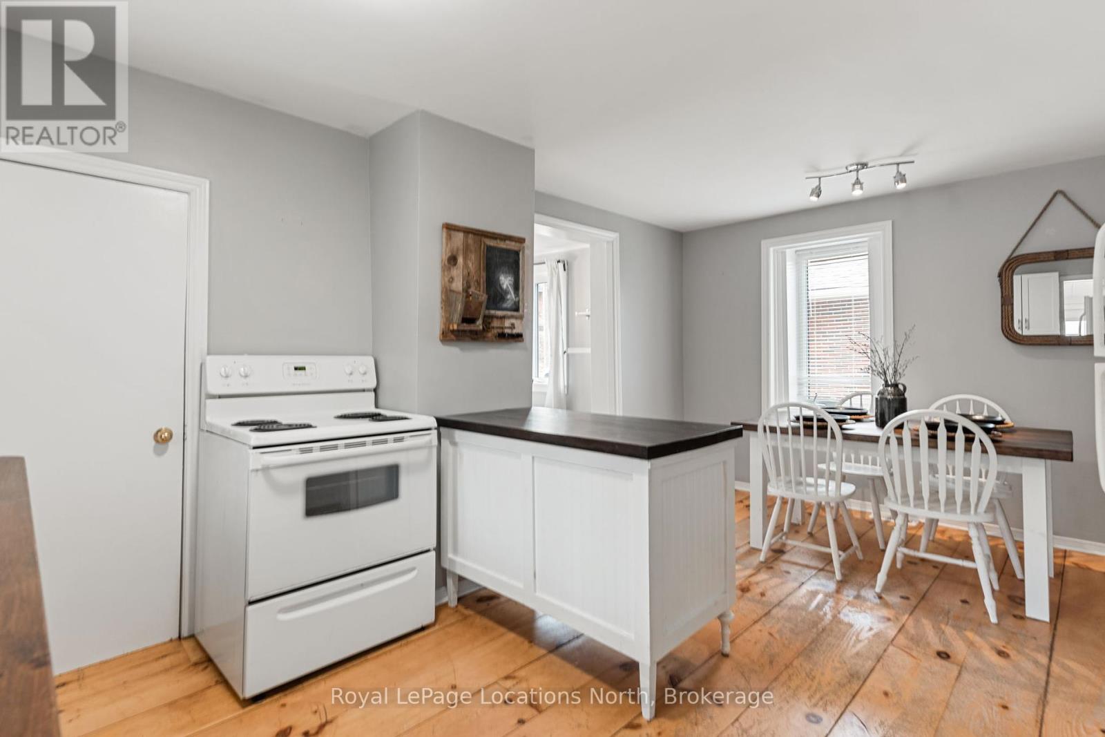 24 Louisa Street W, Blue Mountains, Ontario  N0H 2P0 - Photo 19 - X12094699