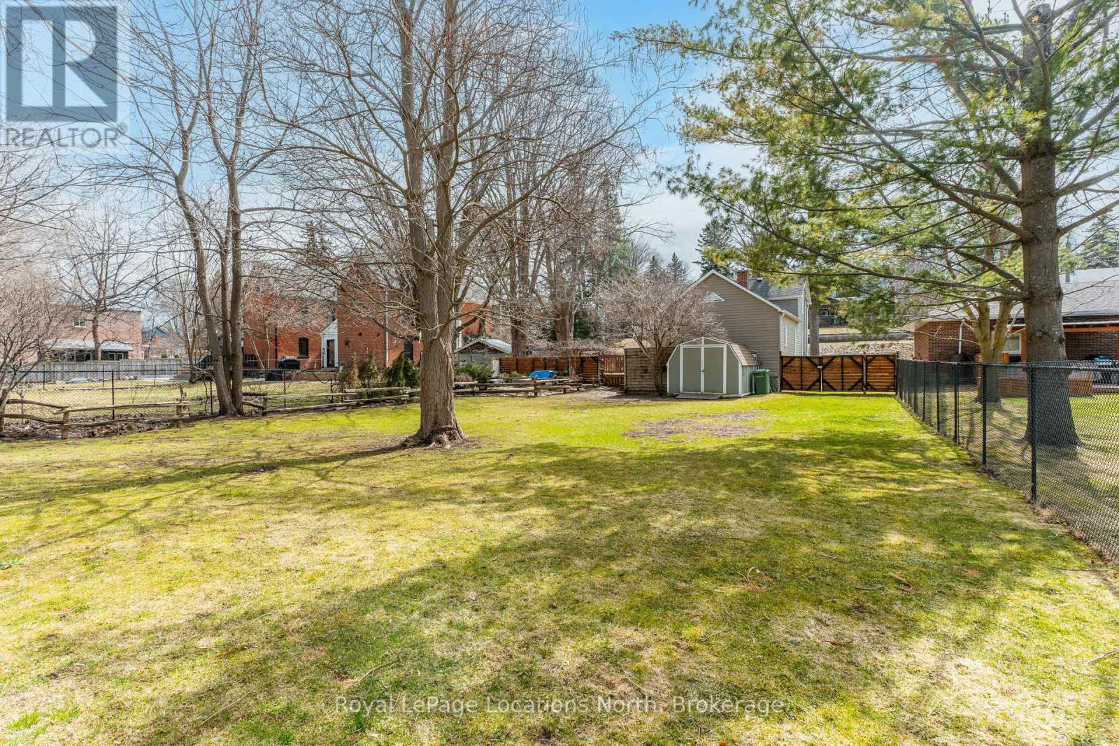 24 Louisa Street W, Blue Mountains, Ontario  N0H 2P0 - Photo 33 - X12094699