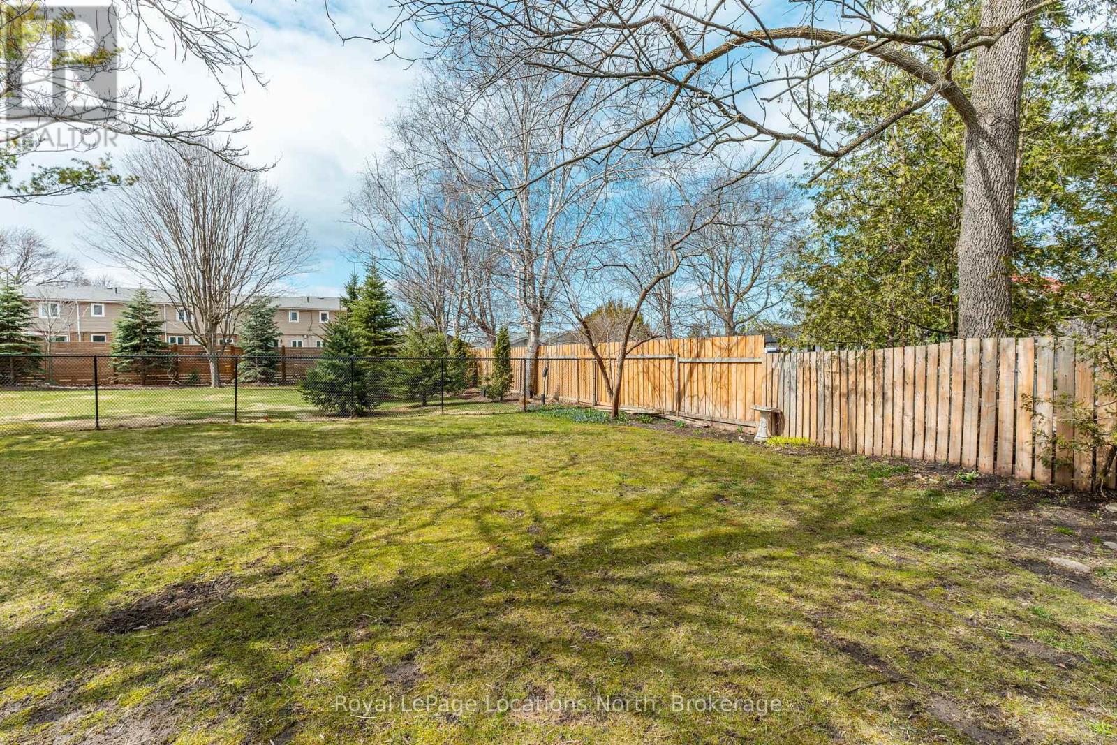 24 Louisa Street W, Blue Mountains, Ontario  N0H 2P0 - Photo 37 - X12094699