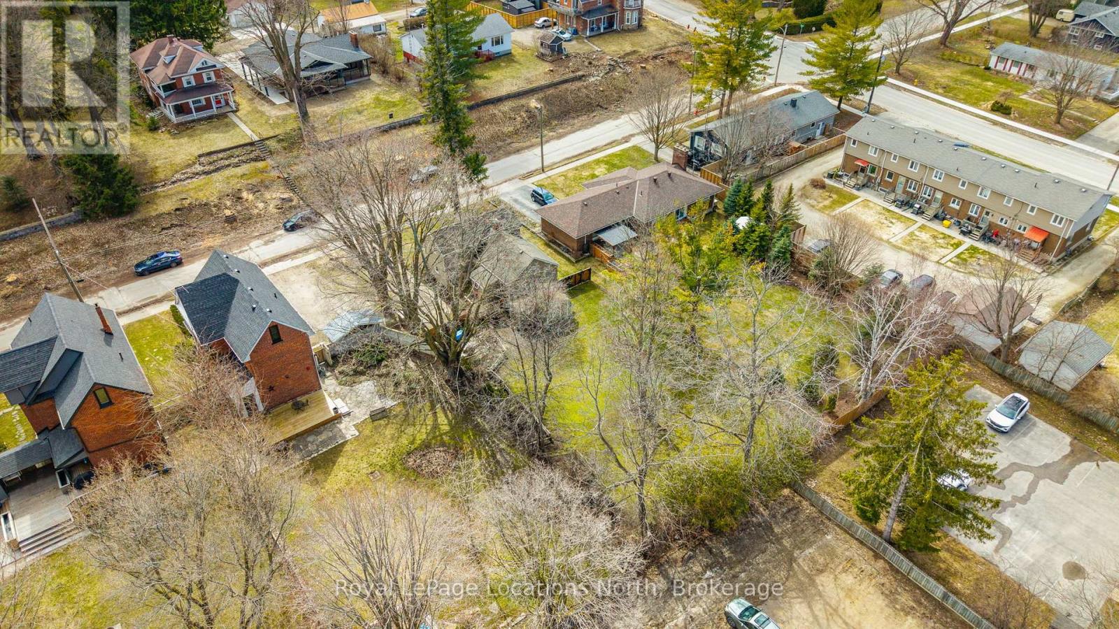 24 Louisa Street W, Blue Mountains, Ontario  N0H 2P0 - Photo 39 - X12094699