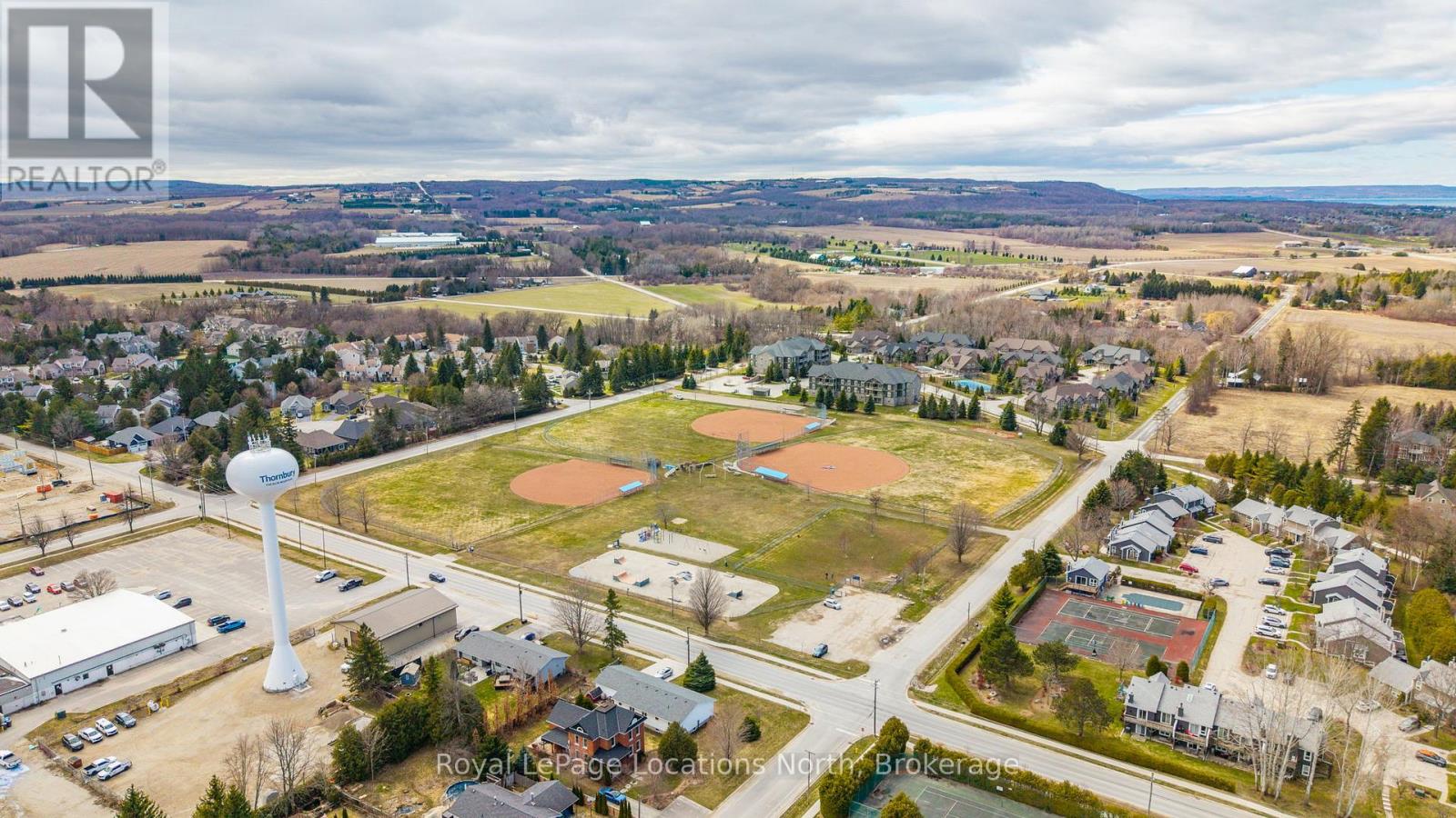 24 Louisa Street W, Blue Mountains, Ontario  N0H 2P0 - Photo 45 - X12094699