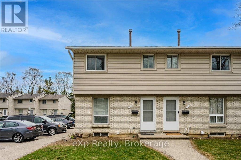 43 - 700 Paisley Road, Guelph, Ontario  N1K 1A3 - Photo 2 - X12094731