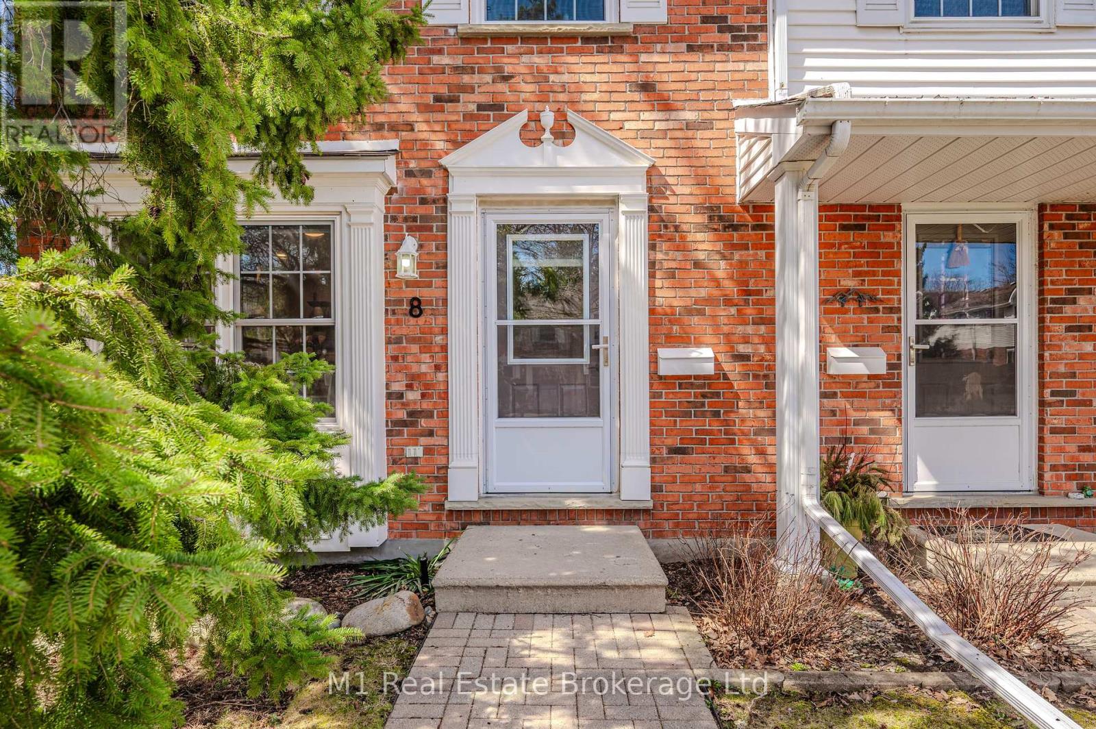 Property at 8 - 129 VICTORIA ROAD N image 3